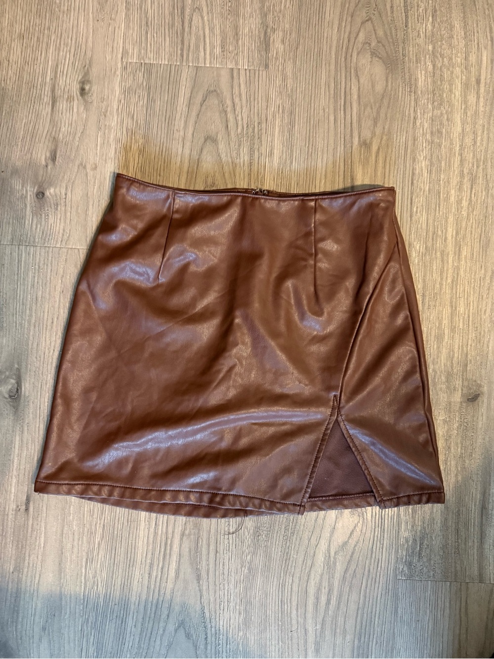 Women’s Faux Leather Mini Skirt in Brown